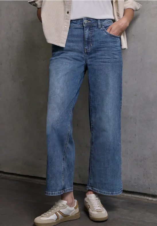 Cropped Wide Leg Jeans