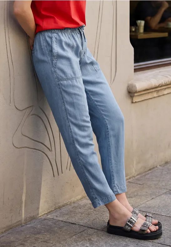 Slim Leg Jogg Pants im Loose Fit