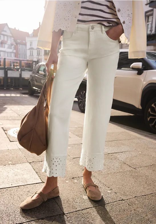 Mid Waist Wide Leg Jeans mit Embroidery