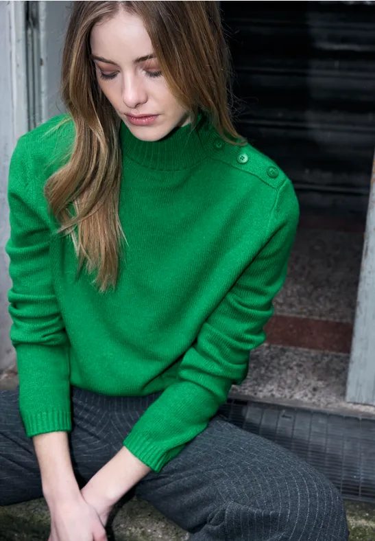 Pullover mit Knopfdetail