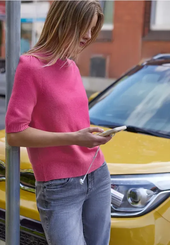 Kurzarm Pullover mit Rundhals