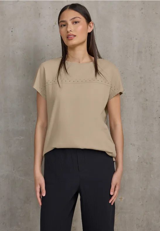Shirt mit Schmucksteinen