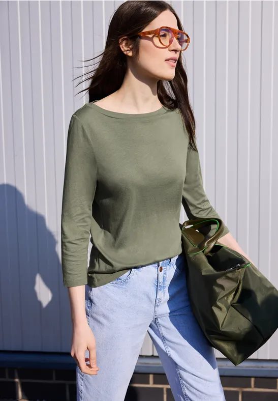 Basic Shirt mit U
