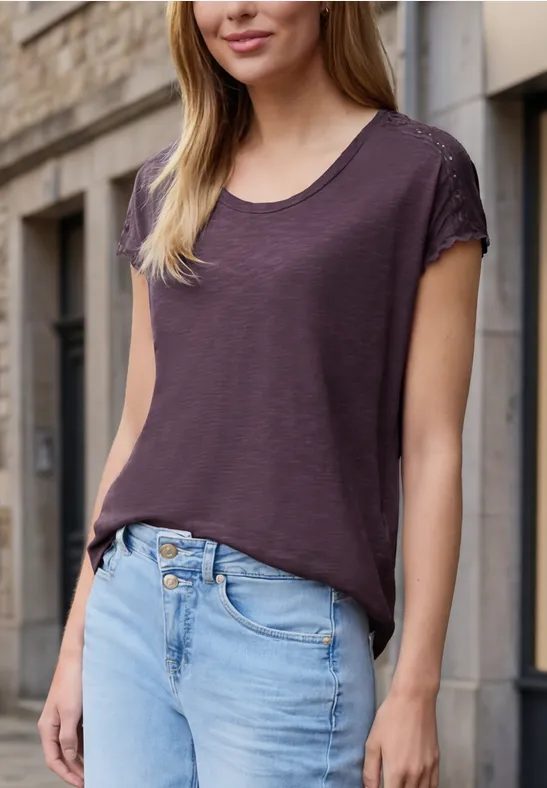 Dropped Shoulder Shirt mit Deko