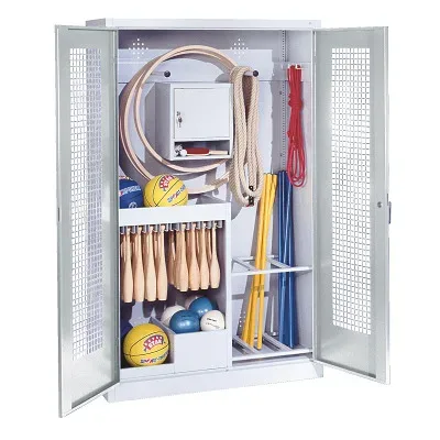 C+P Sportgeräteschrank mit Lochblech-Flügeltüren (Typ 1), HxBxT 195x120x50 cm, Lichtgrau (RAL 7035), Ergo-Lock Muldengriff, Lichtgrau (RAL 7035), Einzelschliessung