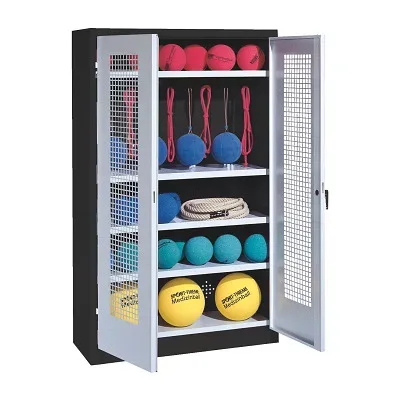 C+P Sportgeräteschrank mit Lochblech-Flügeltüren (Typ 2), HxBxT 195x120x50 cm, Lichtgrau (RAL 7035), Ergo-Lock Muldengriff, Anthrazit (RAL 7021), Einzelschliessung