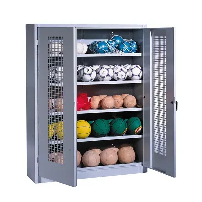 C+P Ballschrank mit Lochblech-Flügeltüren (Typ 3), HxBxT 195x150x50 cm, Lichtgrau (RAL 7035), Ergo-Lock Muldengriff, Lichtgrau (RAL 7035), Einzelschliessung