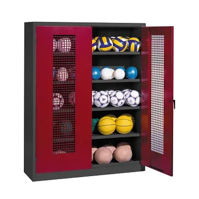 C+P Ballschrank mit Lochblech-Flügeltüren (Typ 3), HxBxT 195x150x50 cm, Ergo-Lock Muldengriff, Rubinrot (RAL 3003), Anthrazit (RAL 7021), Einzelschliessung