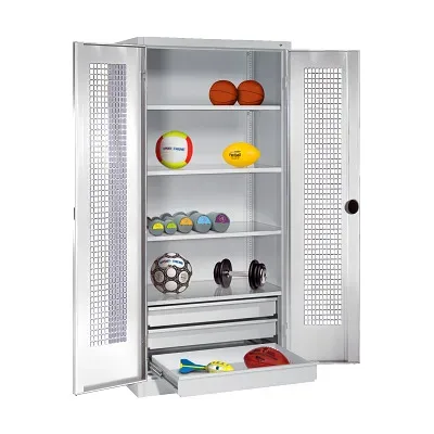 C+P Sportgeräteschrank mit Schubladen und Lochblech-Flügeltüren (Typ 4),  HxBxT 195x120x50 cm, Lichtgrau (RAL 7035), Ergo-Lock Muldengriff, Lichtgrau (RAL 7035), Einzelschliessung