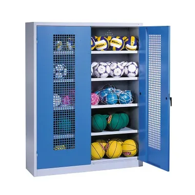 C+P Ballschrank mit Lochblech-Flügeltüren (Typ 3), HxBxT 195x150x50 cm, Ergo-Lock Muldengriff, Enzianblau (RAL 5010), Lichtgrau (RAL 7035), Gleichschliessung