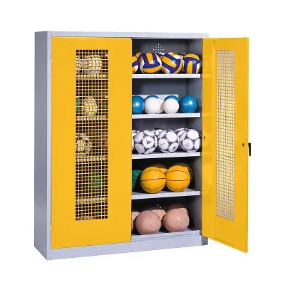C+P Ballschrank mit Lochblech-Flügeltüren (Typ 3), HxBxT 195x150x50 cm, Ergo-Lock Muldengriff, Verkehrsgelb (RAL 1023), Lichtgrau (RAL 7035), Gleichschliessung
