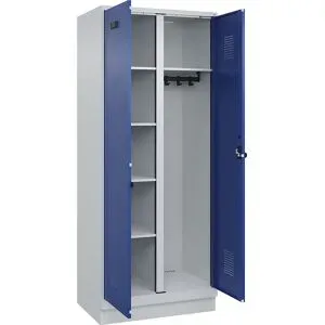 kaiserkraft Putzmittelspind Evolo PLUS, 1 Abteil, Trennwand mittig, lichtgrau / enzianblau, B 800 mm, mit Bodensockel, Sicherheits-Drehriegel