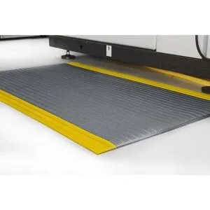 Anti-Ermüdungsmatte Orthomat® Ribbed, Breite 1220 mm, pro lfd. m, grau mit Signalstreifen COBA