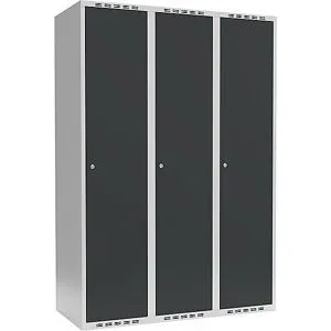 kaiserkraft Spind Fydor, 3 Abteile, lichtgrau / anthrazit, B 1200 mm, flache Dachform, Zylinderschloss