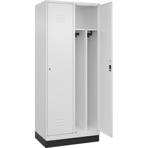 C+P Schwarz-Weiß-Spind Classic PLUS, schmal, 2 Abteile, verkürzte Trennwand mittig, verkehrsweiß, B 800 mm, mit Bodensockel, Zylinderschloss, Trennwand