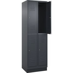 Doppelstock-Spind Classic PLUS, 2 Abteile, grau, HxB 1950 x 600 mm, mit Bodensockel, Zylinderschloss C+P