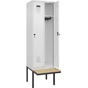 Kleiderspind C+P Evolo Plus, 2 Abteile à 300 mm Breite, schwebende Sitzbank, B 600 x T 815 x H 2120 mm, Drehriegel, verkehrsweiss/verkehrsweiss