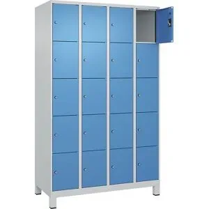 kaiserkraft 5er-Schließfachschrank Evolo PLUS, 4 Abteile, lichtgrau / lichtblau, B 1200 mm, 20 Fächer, mit breiten Füßen, Zylinderschloss