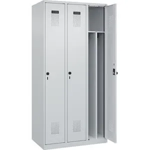 kaiserkraft Schwarz-Weiß-Spind Evolo PLUS, schmal, 3 Abteile, verkürzte Trennwand mittig, lichtgrau, B 900 mm, mit Bodengleitern, Sicherheits-Drehriegel