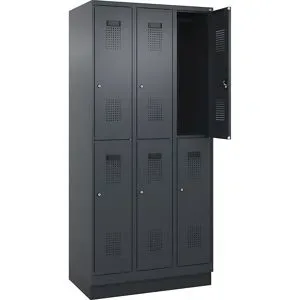 Doppelstock-Spind Evolo PLUS, 3 Abteile, grau, B 900 mm, mit Bodensockel, Zylinderschloss C+P