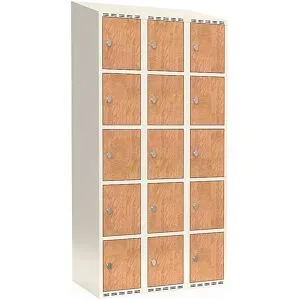 kaiserkraft 5er-Schließfachschrank Fydor, HPL, 3 Abteile, weiß/Eiche, B 900 mm, schräge Dachform, Vorhängeschloss