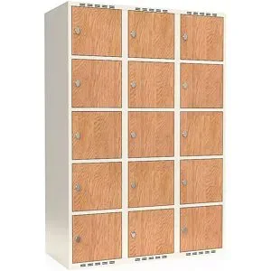 kaiserkraft 5er-Schließfachschrank Fydor, HPL, 3 Abteile, weiß/Eiche, B 1200 mm, flache Dachform, Vorhängeschloss
