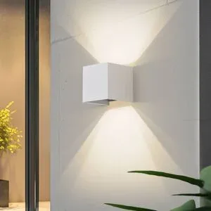 Lindby Smart LED-Außenwandlampe Dara, 10 cm, weiß, CCT Tuya Dara Lindby, dimmbar, weiß / opal, Kunststoff, Modern, Smart Home Wandleuchte außen