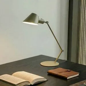 Schreibtischlampe Corali Lindby, grün, für Wohn- / Esszimmer, Metall, Modern, Tischlampe