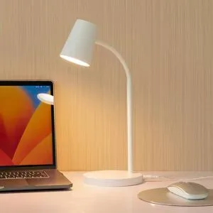 LED Schreibtischlampe Ailina Lindby, dimmbar, weiß / opal, für Arbeitszimmer / Büro, Kunststoff, Modern, LED Tischlampe