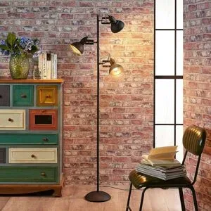 Stehlampe Lilly Lindby, schwarz, für Wohn- / Esszimmer, Metall, Industrielles Design, Stehlampe