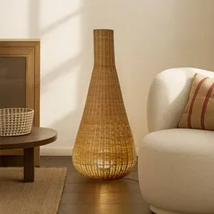 Stehlampe Takeo Lucande, Holz hell, für Wohn- / Esszimmer, Holz, Modern, Stehlampe
