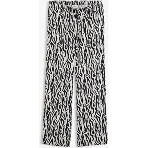 bonprix Schlupfhose aus fließender Viskoseschwarz 48Damen