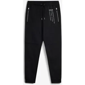 bonprix Jogginghose mit sportivem Druck aus reiner Baumwolleschwarz 48Herren
