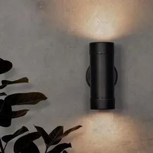 HOFTRONIC Otey - LED Wandlampe Schwarz - GU10 2700K warmweiß - 4 Watt 345 lumen - IP44 wasserdicht für innen und außen - Up & Downlight - 3 Jahre Garantie - Polycarbonat