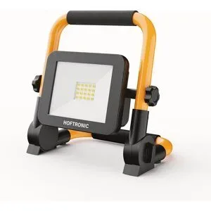 HOFTRONIC LED-Baustrahler mit Akku ? Wiederaufladbar ? 6500 K ? 10 W ? 1400 lm ? Neigbar ? Brenndauer: 4?6 Stunden ? 25.000 Betriebsstunden ? Schutzart IP54 ? 2 Jahre Garantie