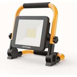 HOFTRONIC LED-Baustrahler mit Akku ? Wiederaufladbar ? 6500 K ? 30 W ? 3000 lm ? Neigbar ? Brenndauer: 4?6 Stunden ? 25.000 Betriebsstunden ? Schutzart IP54 ? 2 Jahre Garantie
