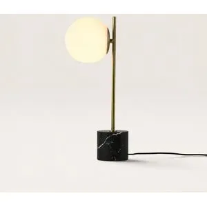 LUSENZ Elara - Schwarze Marmor Tischlampe mit Opalglas Kugel 50 cm - Tischlampe wohnzimmer - E14 Fassung - Modern design - Mit Ein/Aus-Schalter