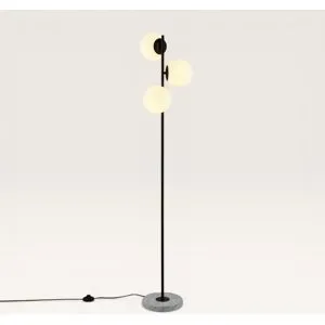 LUSENZ Verano - Schwarze Stehlampe Metall 150 cm - Stehlampe wohnzimmer - 3 Kugeln - Modernes design - E14 Fassung - Opalglas - Terrazzofuß - Mit Fußschalter