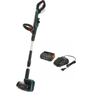 Gardena AquaBrush Patio 03/18V P4A - Akku-Multi-Reiniger - mit Starterkit 18V - 2.5Ah