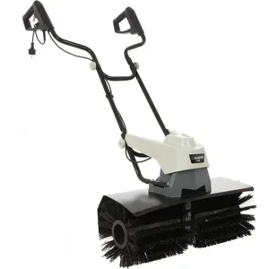 Kehrmaschine BlackStone TS-600 - Kehrmaschine für Kunstrasen