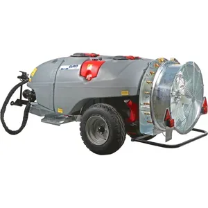AgriEuro TOP-LINE Nachlauf-Gebläsespritze Gray T Car 1500/90 mit Traktoranschluss für die Sprühbehandlung - Fassungsvermögen 1500 l - Pumpe AR1203
