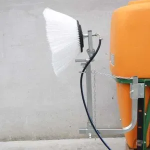AgriEuro Premium Professionelle Reihenspritze mit Rotorbürste 50 cm aus Nylon