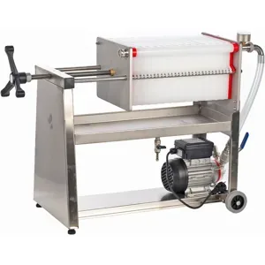 Enotecnica Pillan F30 - Weinfilter mit Rädern - Edelstahlrahmen und Novax-Pumpe