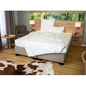 BeCo Ganzjahres-Bettdecke »Proneem«, mit Milbenschutz, 100 % Baumwolle