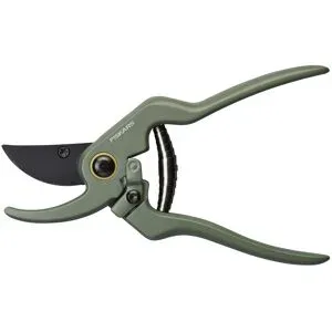 Fiskars Pflanzen- und Blumenschere mit Halter