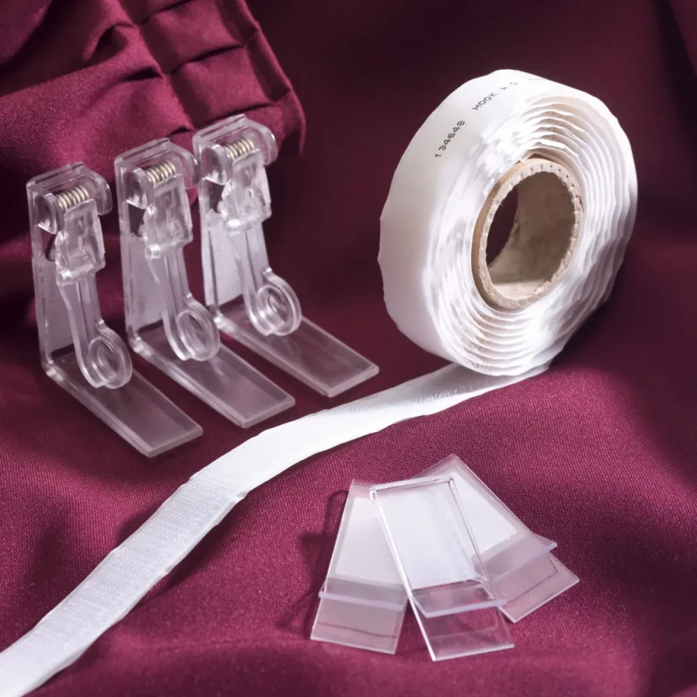 ERWIN M. Skirting-Befestigungs-Pack 18-teilig; weiss
