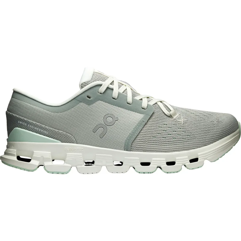 On Damen Cloud X 4 Schuhe