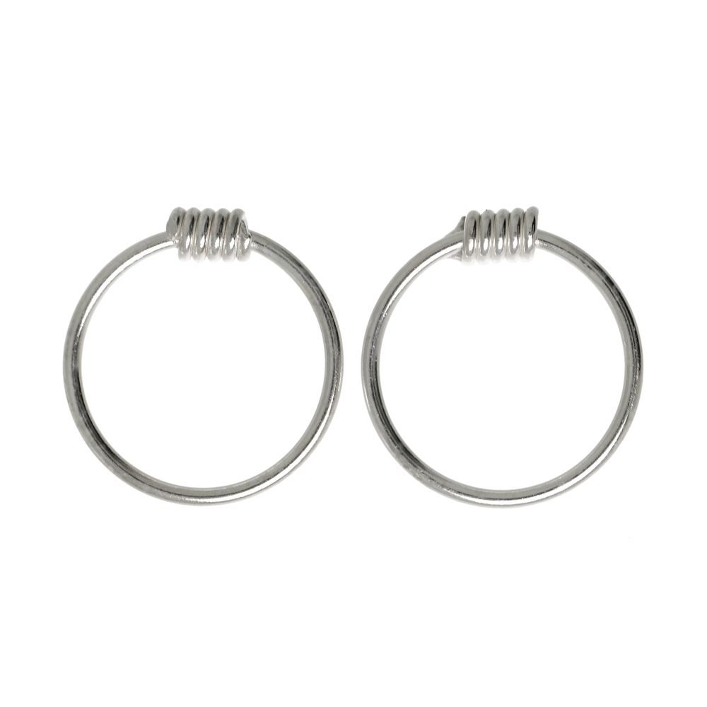 Fingernagelpiercing