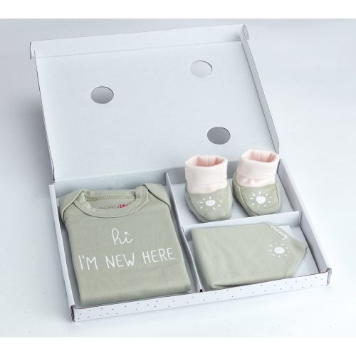 3-tlg. Geschenkset Body langarm, Schühchen und Dreieckstuch