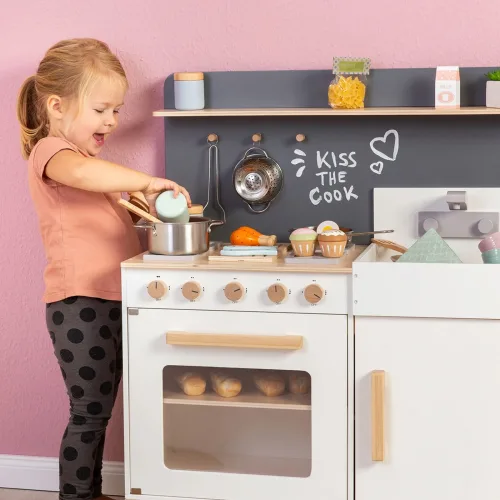 Kinderküche Linum